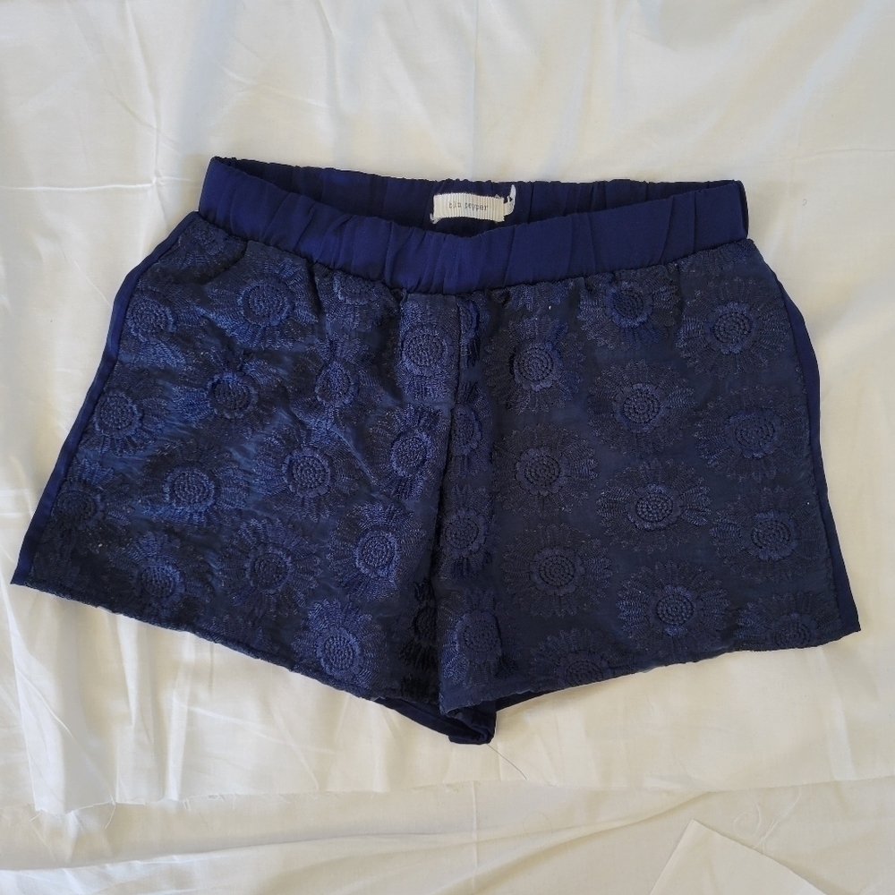 Blu Pepper Navy Blue front embroidery shorts S